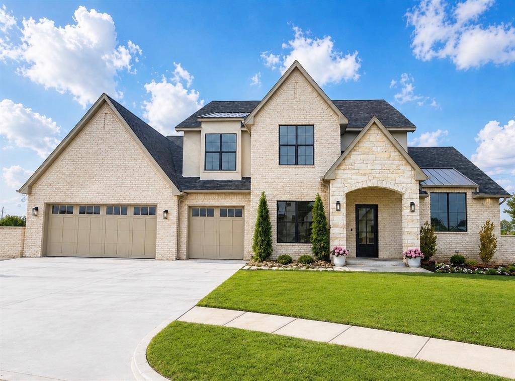 4604 Rustic Trails, Moore, OK 73160