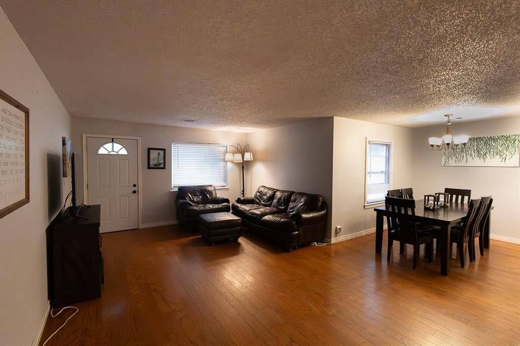 4812 N College AVE, Bethany, OK 73008