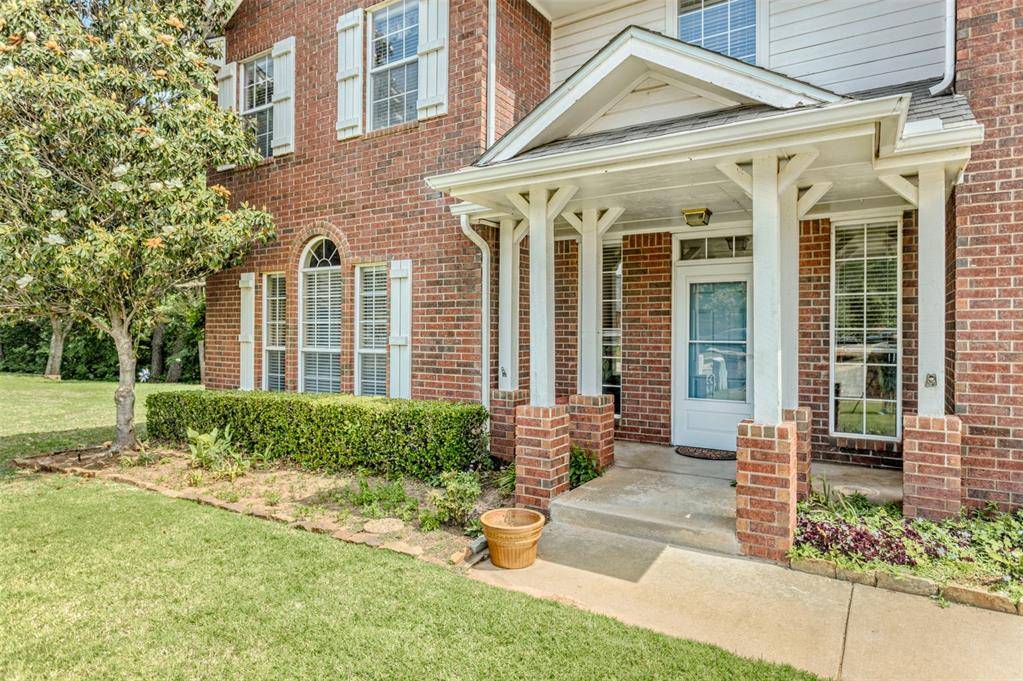 501 Lambeth CIR, Edmond, OK 73003