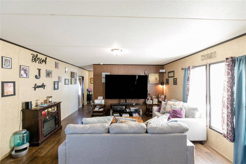 12018 N 2110 RD, Dill City, OK 73641