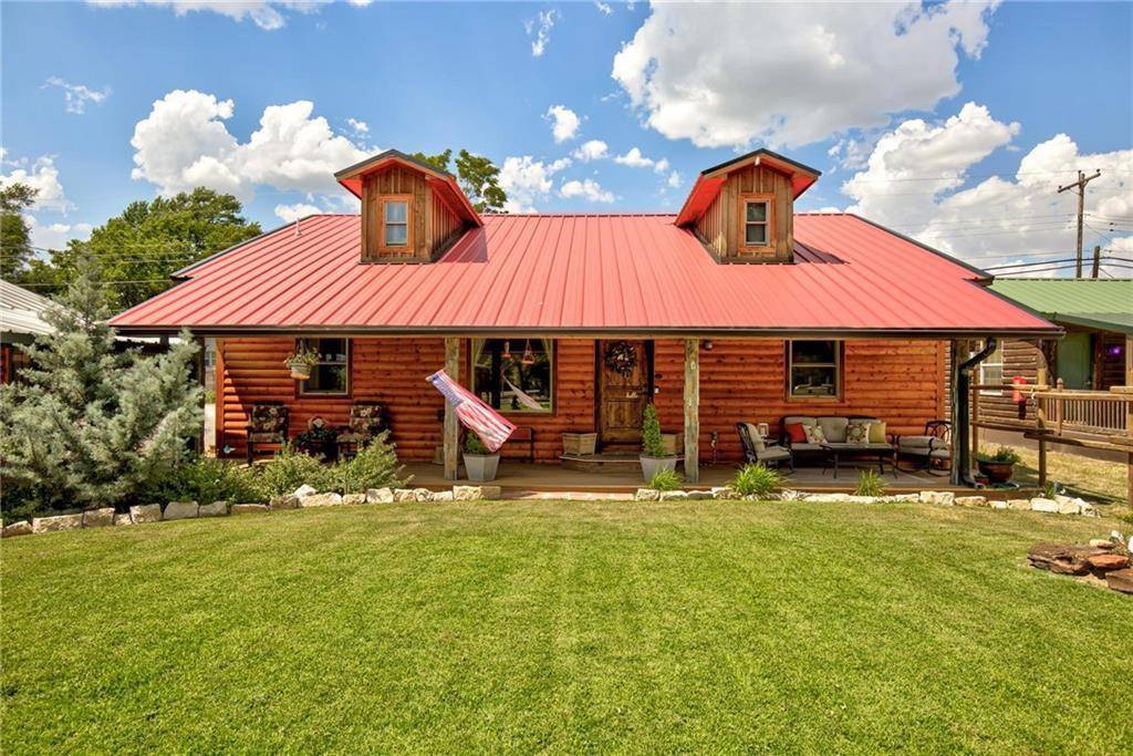 310 W Oak ST, Canton, OK 73724