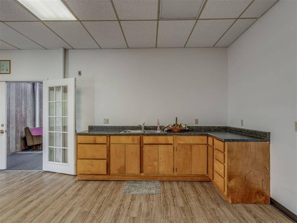 111 N 4th ST, Seminole, OK 74868