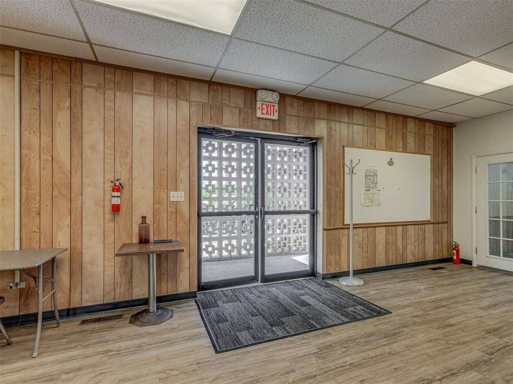 111 N 4th ST, Seminole, OK 74868