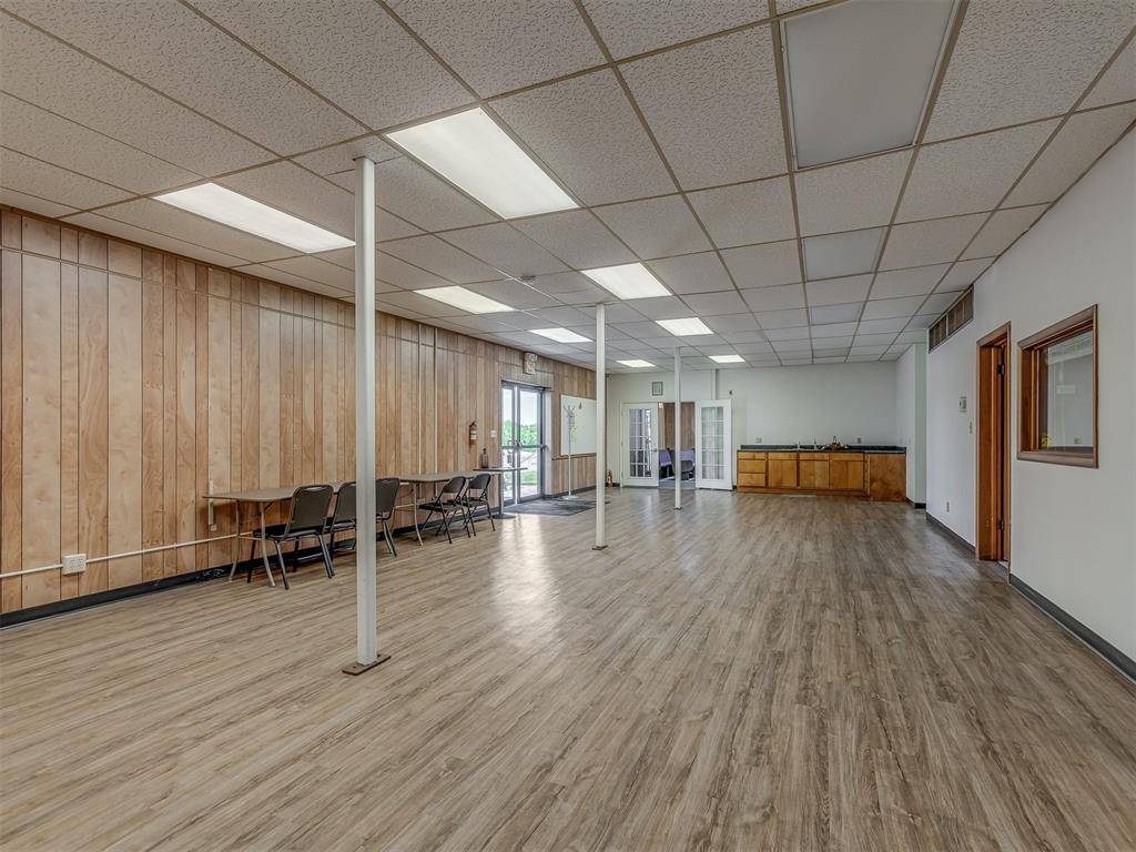 111 N 4th ST, Seminole, OK 74868