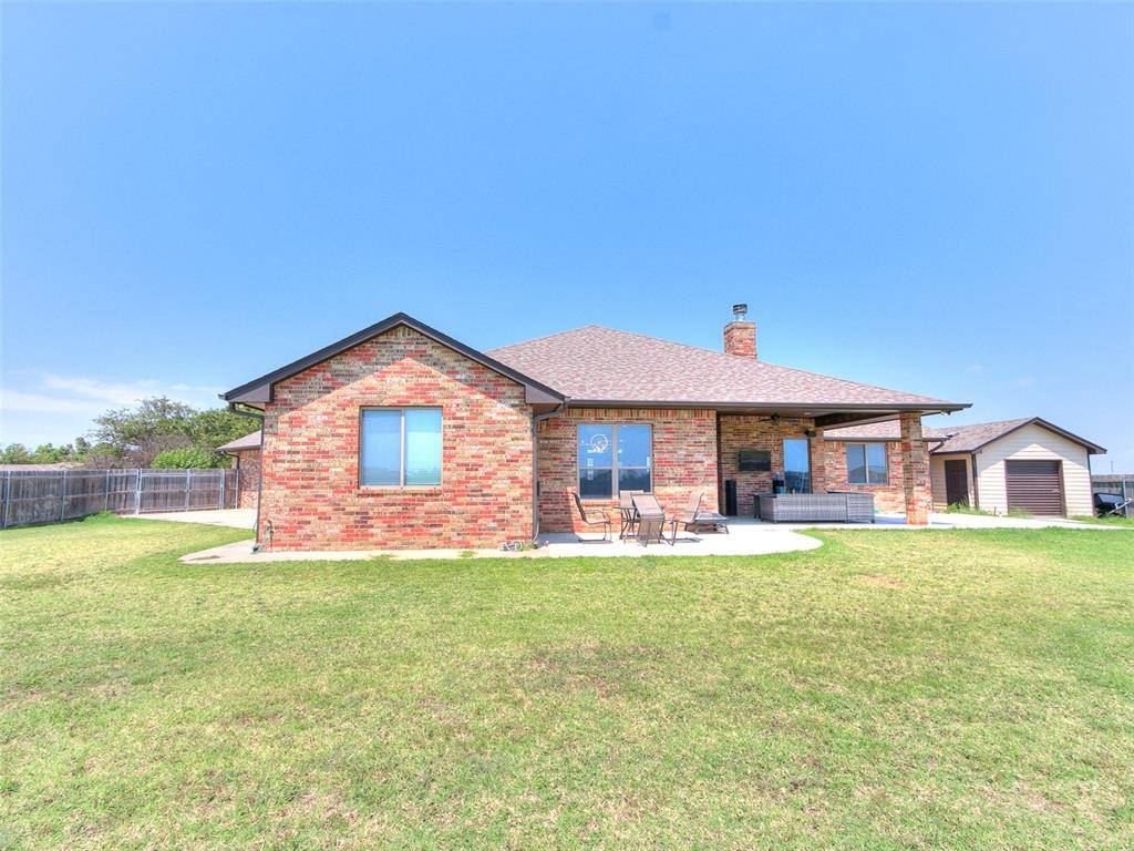 1330 E Silver City RD, Tuttle, OK 73089