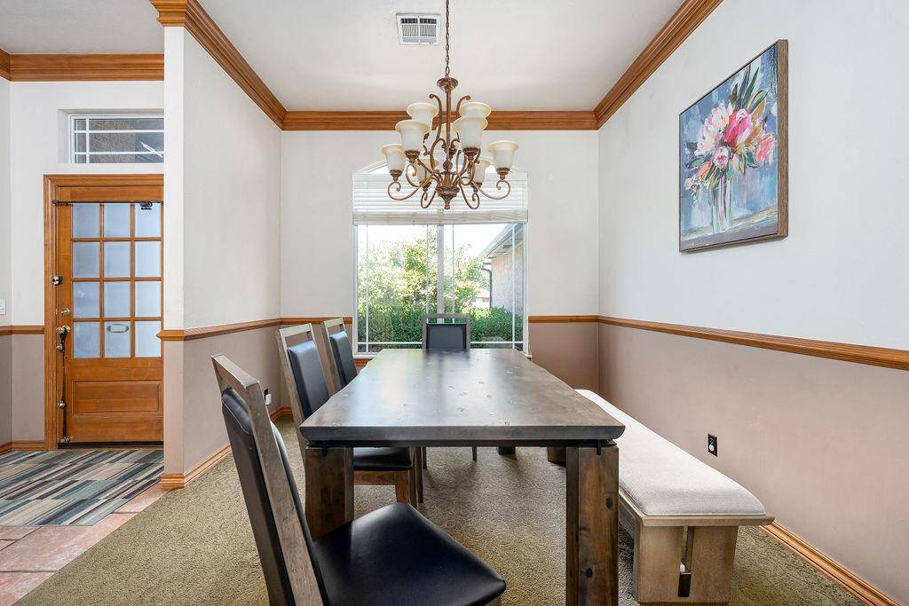 1200 Chipper LN, Edmond, OK 73025