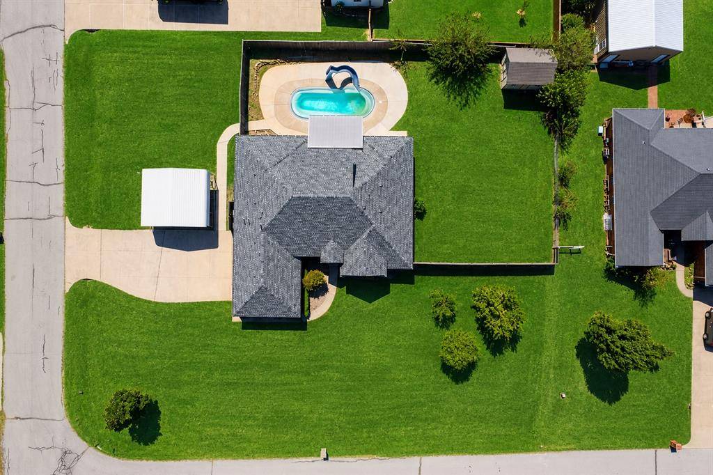 1200 Chipper LN, Edmond, OK 73025