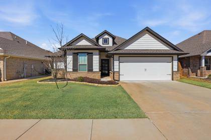9221 NW 91st ST, Yukon, OK 73099