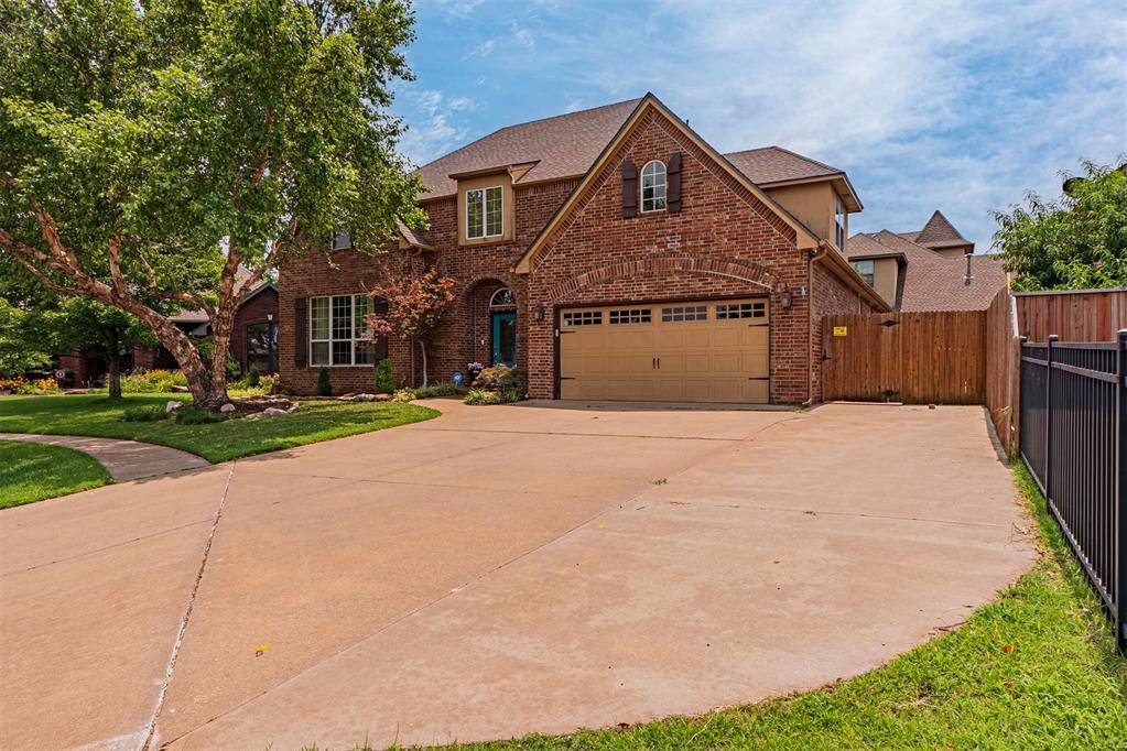 10808 NW 117th PL, Yukon, OK 73099