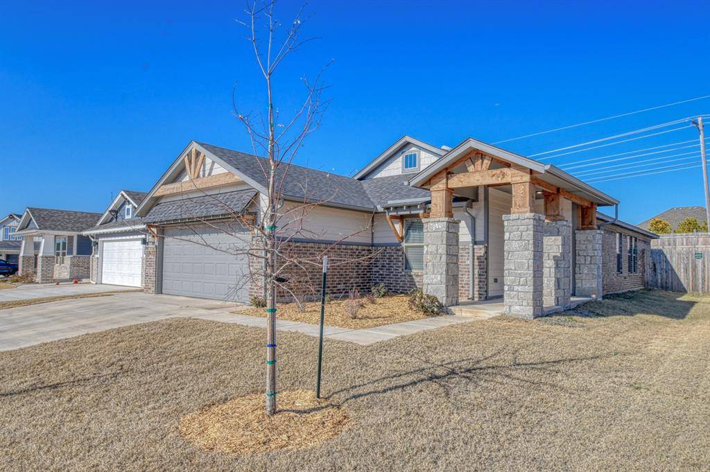 12817 NW 4th ST, Yukon, OK 73099