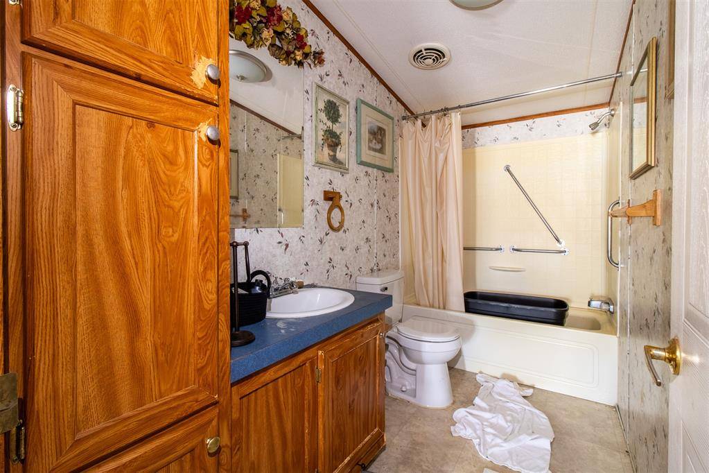 13033 Forest Fox RD, Edmond, OK 73034