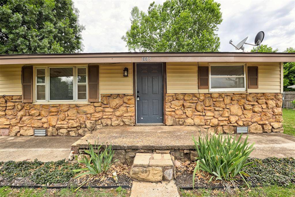 1013 N Carr DR, Newcastle, OK 73065