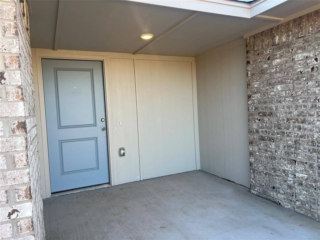 2061 Brush Creek WAY, Newcastle, OK 73065