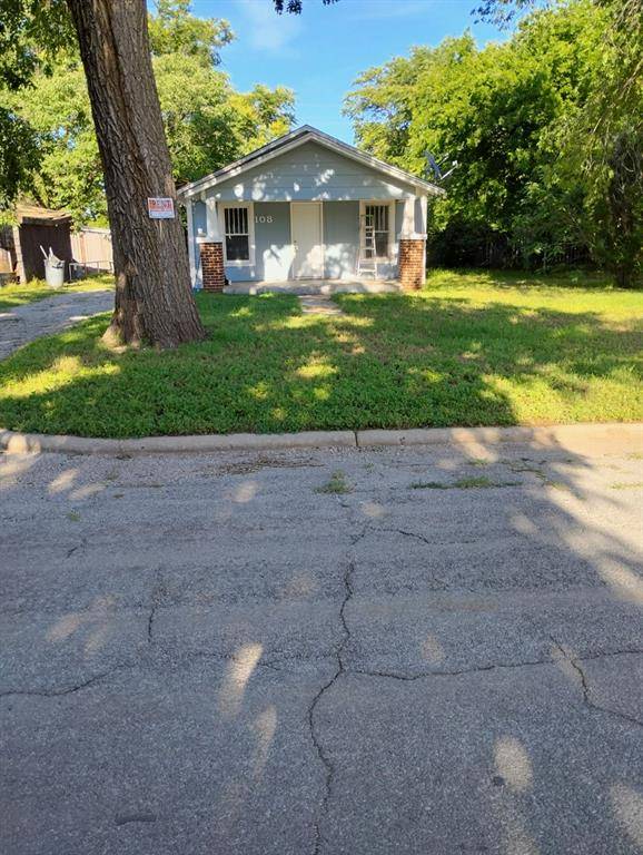 108 N Hitchcock ST, Hobart, OK 73651