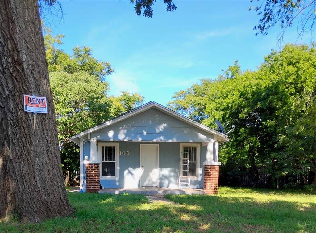 108 N Hitchcock ST, Hobart, OK 73651