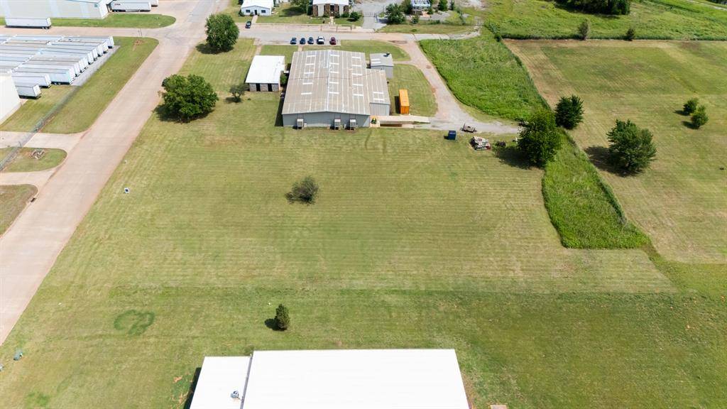 N 18th ST, Chickasha, OK 73018