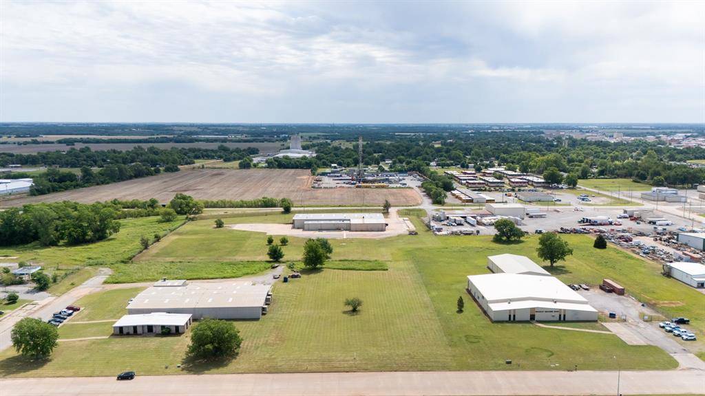 N 18th ST, Chickasha, OK 73018