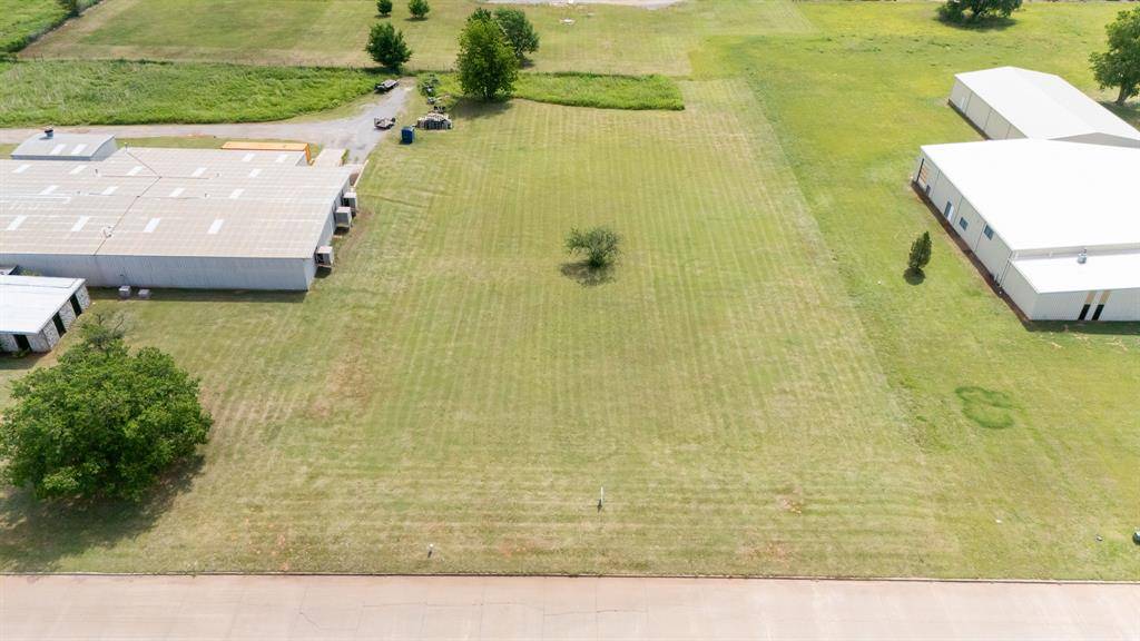 N 18th ST, Chickasha, OK 73018