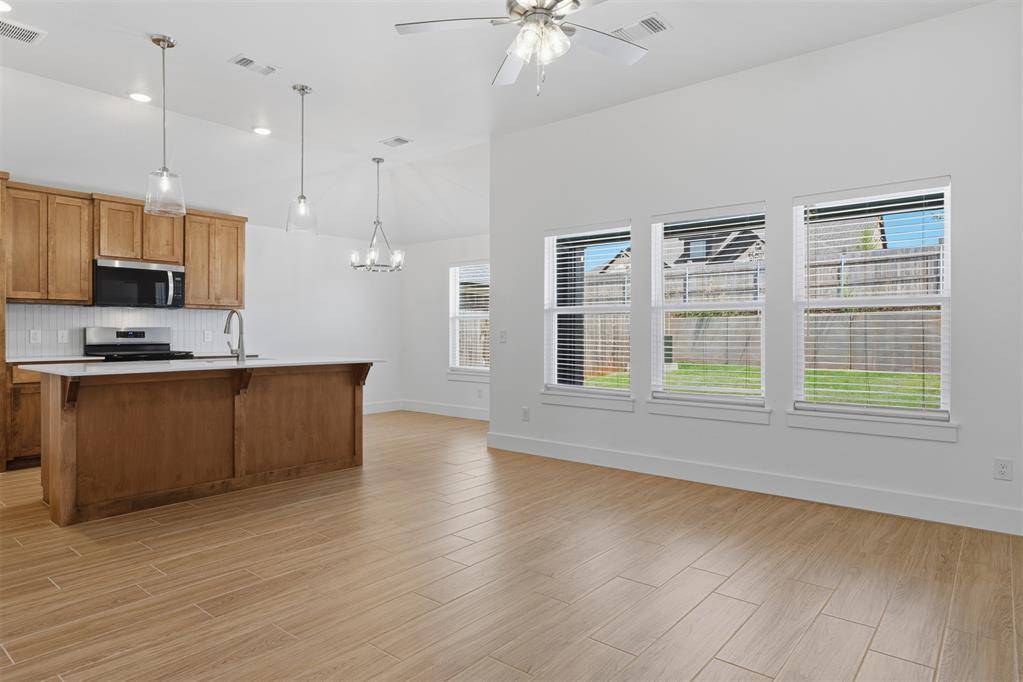 3713 NW 177th ST, Edmond, OK 73012