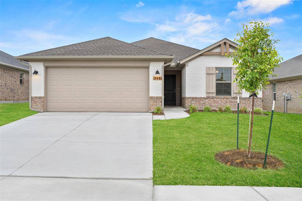 348 Woodrock ST, Harrah, OK 73045