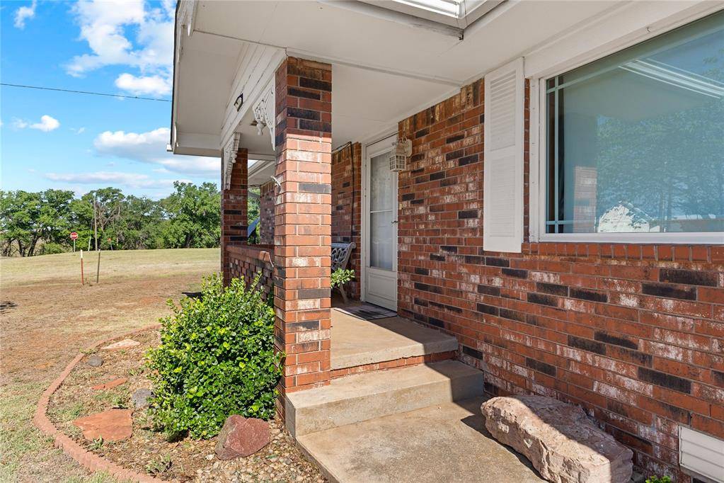 115 E 10th ST, Custer City, OK 73639