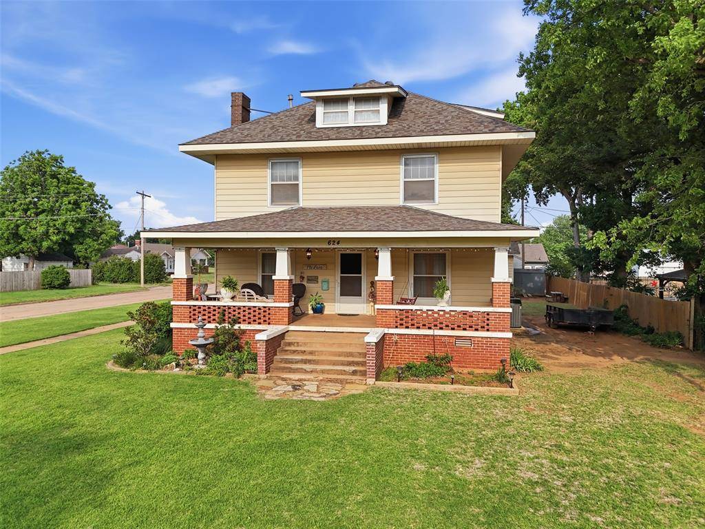 624 S 7th ST, Kingfisher, OK 73750