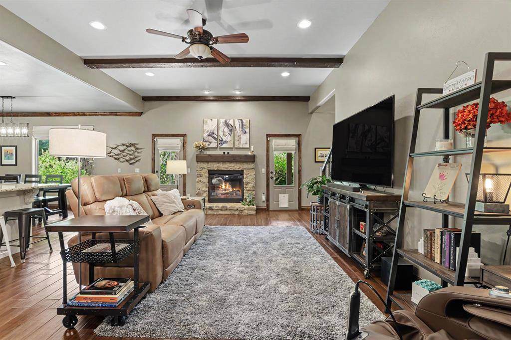 937 Villas Creek DR, Edmond, OK 73003