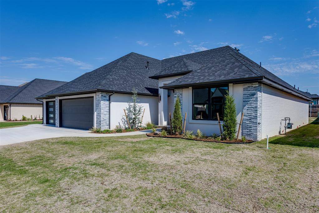 9305 NW 84th ST, Yukon, OK 73099