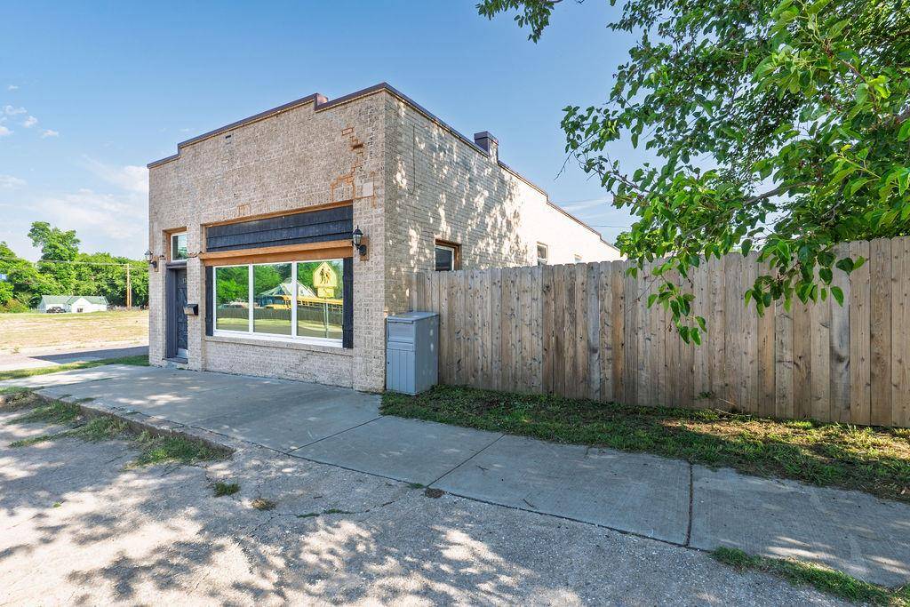 1302 E Main ST, Shawnee, OK 74801