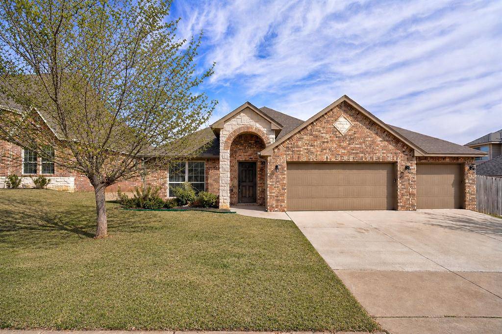 1805 Hobo ST, Yukon, OK 73099