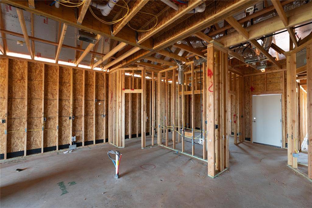 8308 NW 155th ST, Edmond, OK 73013