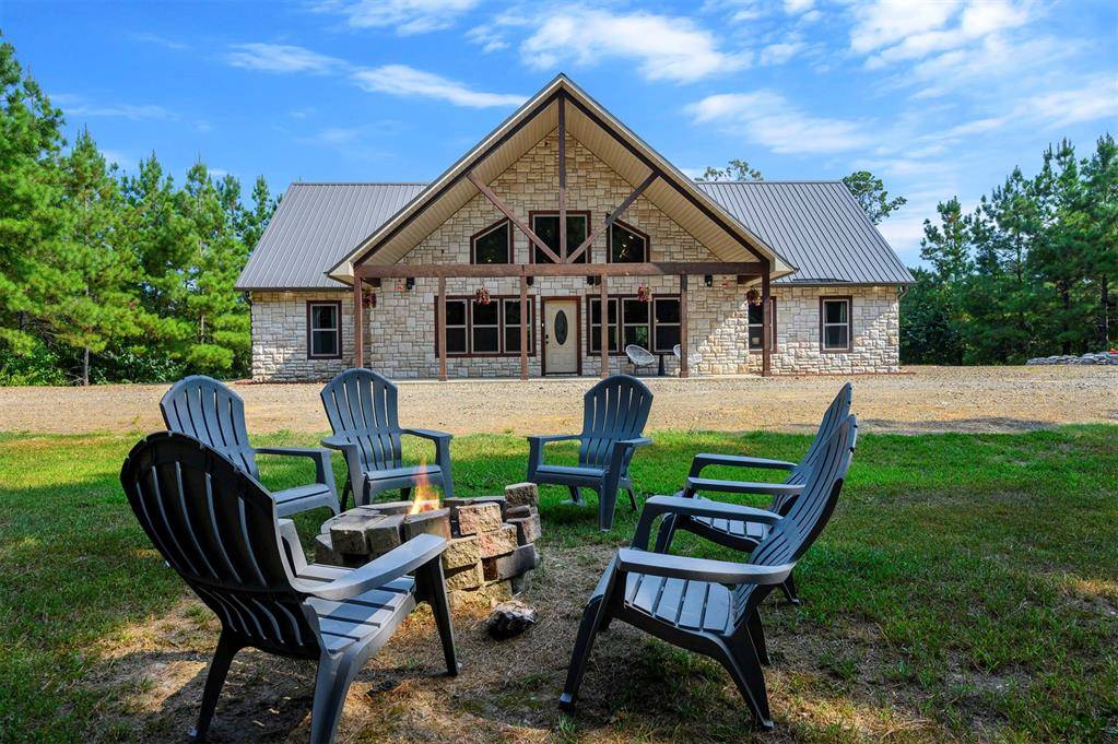 389 Overcup Acorn TRL, Broken Bow, OK 74728