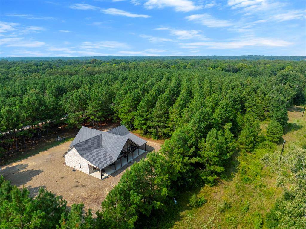 389 Overcup Acorn TRL, Broken Bow, OK 74728