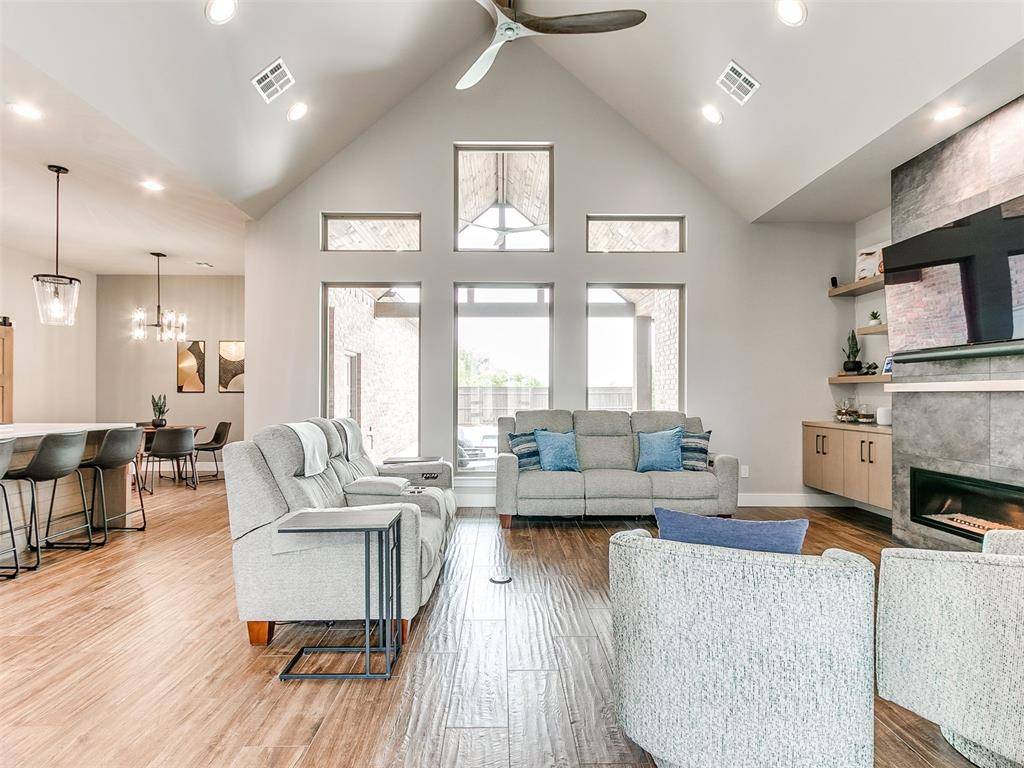 1200 Canteberry DR, Yukon, OK 73099