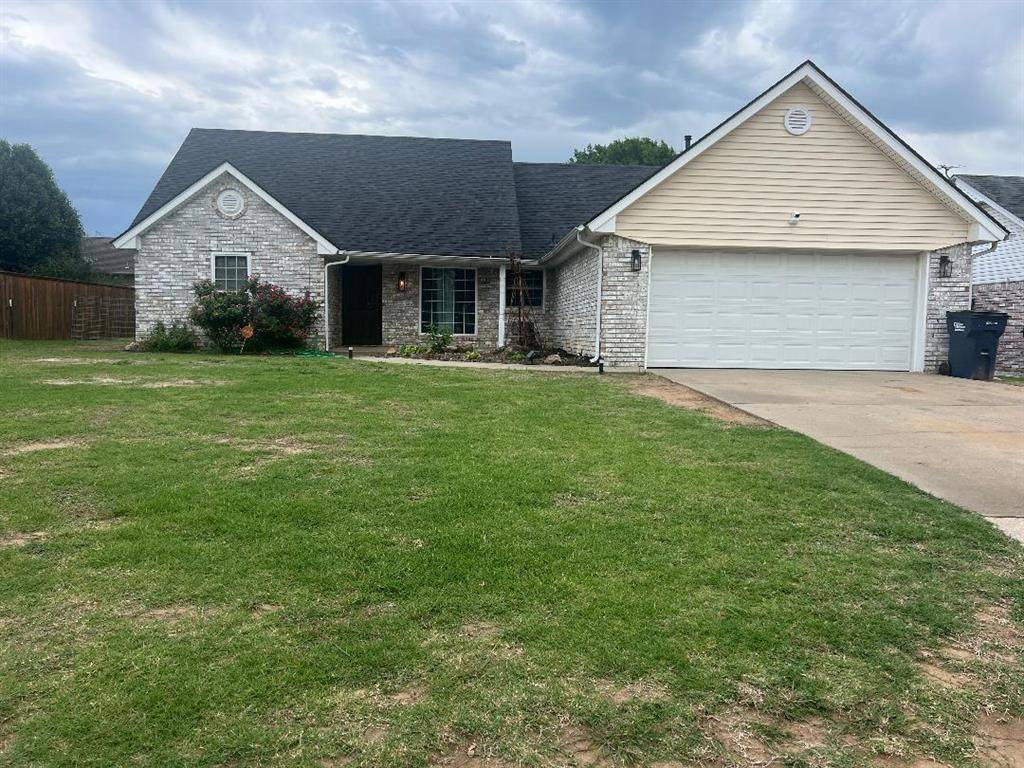 2912 Eastgate DR, Seminole, OK 74868