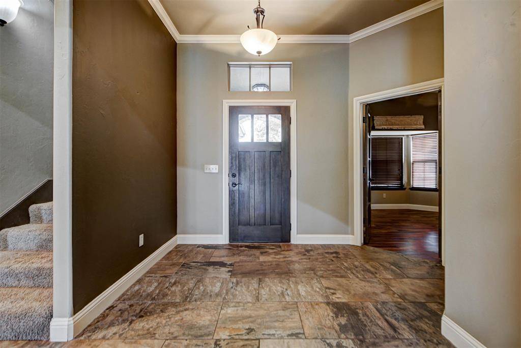 19513 Crest Ridge DR, Edmond, OK 73012