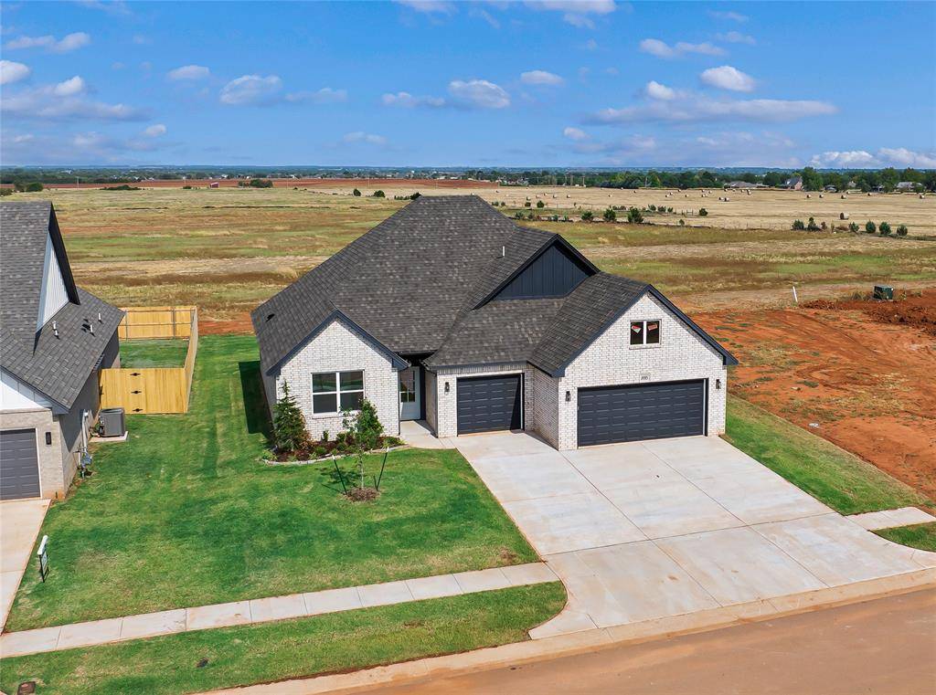 1116 Copper Ridge CIR, Piedmont, OK 73078