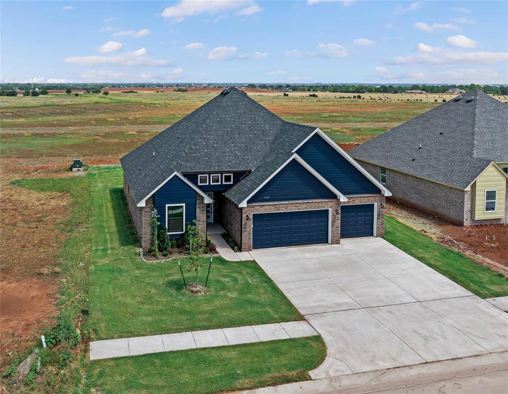 1242 Copper Ridge CIR, Piedmont, OK 73078