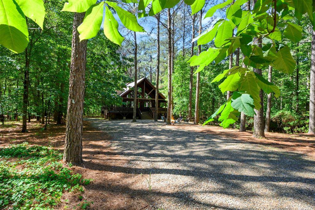 96 Starfish RD, Broken Bow, OK 74728