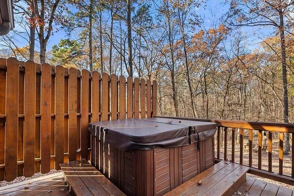 211 Marlin DR, Broken Bow, OK 74728
