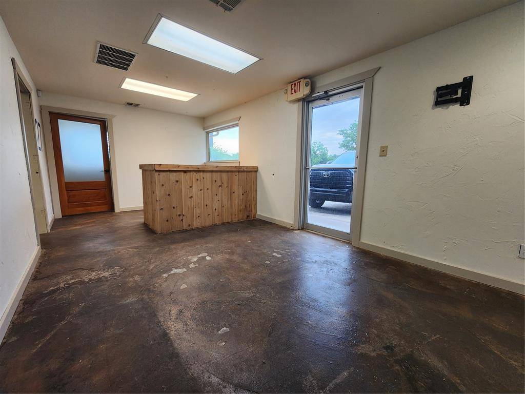 501 W Carl Hubbell (Main) ST, Meeker, OK 74855