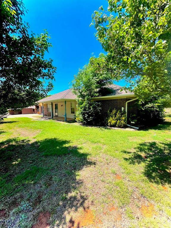 1829 Ranchwood DR, Newcastle, OK 73065