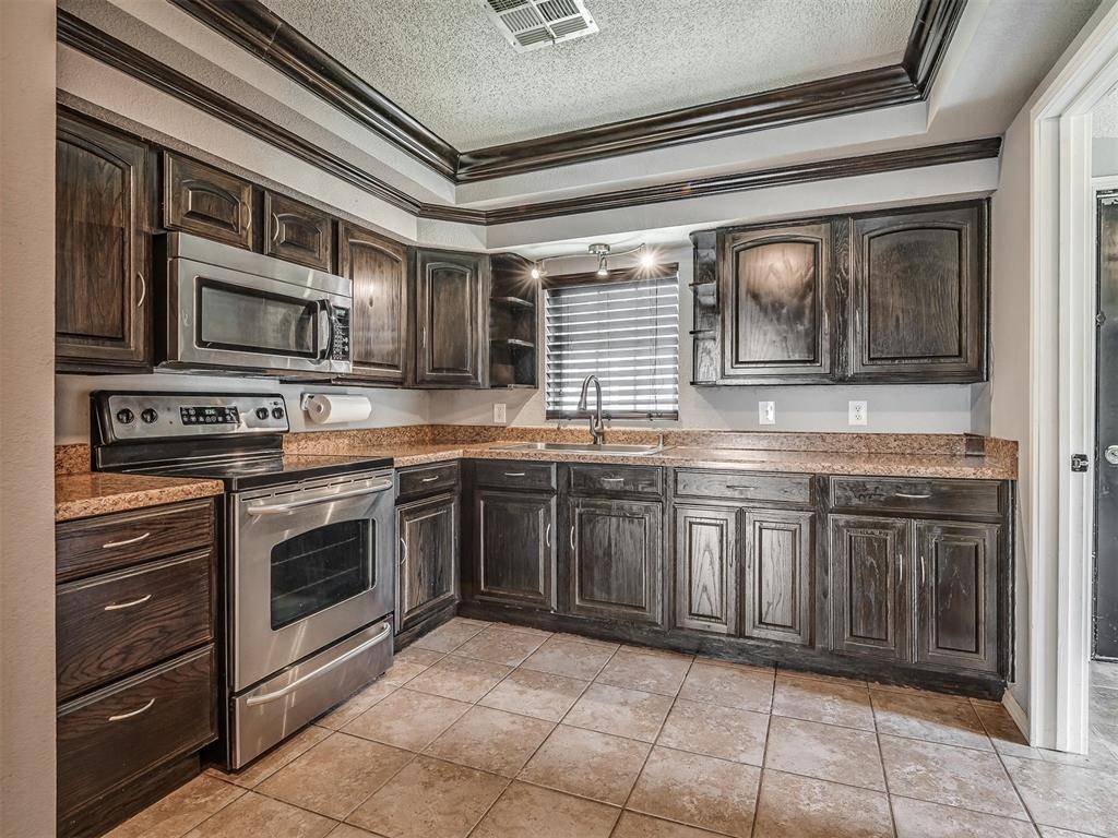 503 W Owens ST, El Reno, OK 73036