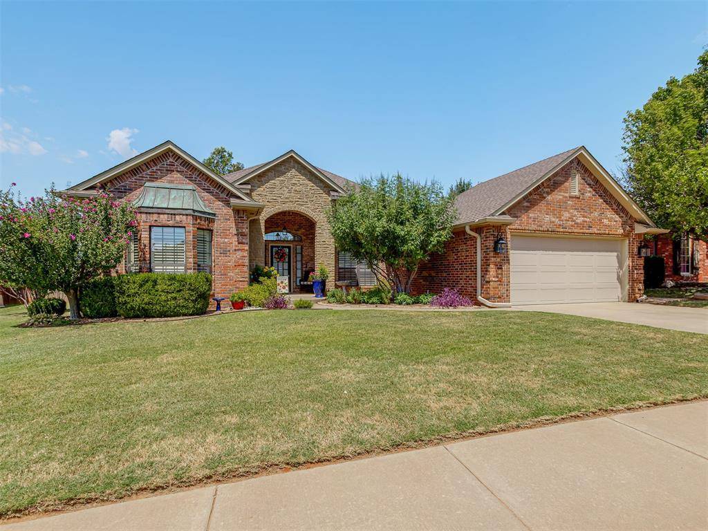 16205 Old Oak DR, Edmond, OK 73013