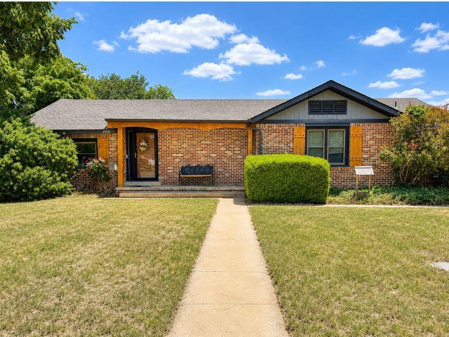 414 N Broadway AVE, Hobart, OK 73651