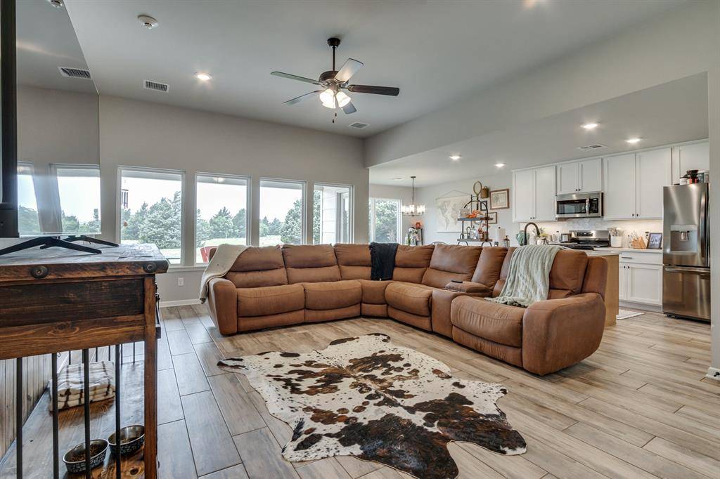 3321 Oak RDG, Guthrie, OK 73044
