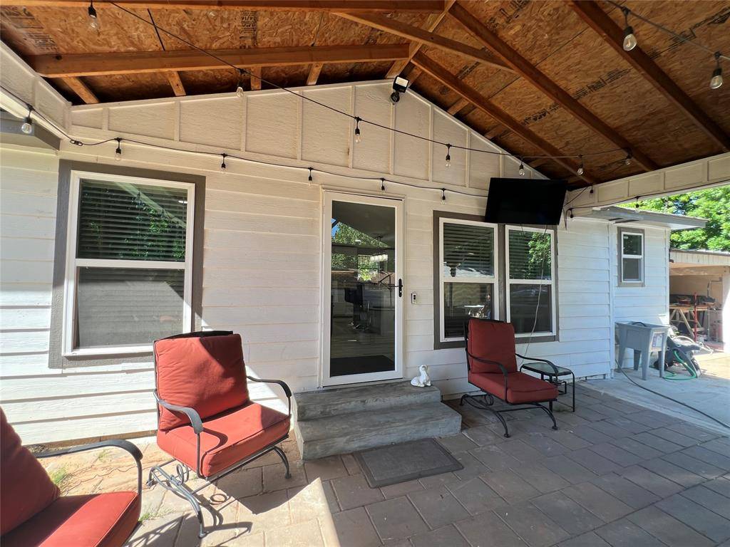 229 E Juniper LN, Mustang, OK 73064