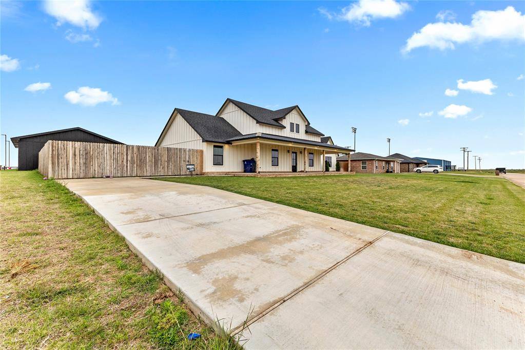 300 Murrel AVE, Okeene, OK 73763