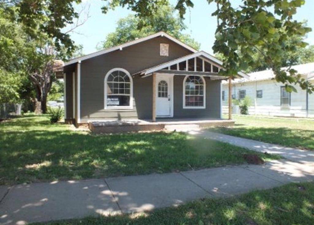 216 N Broadway AVE, Tipton, OK 73570