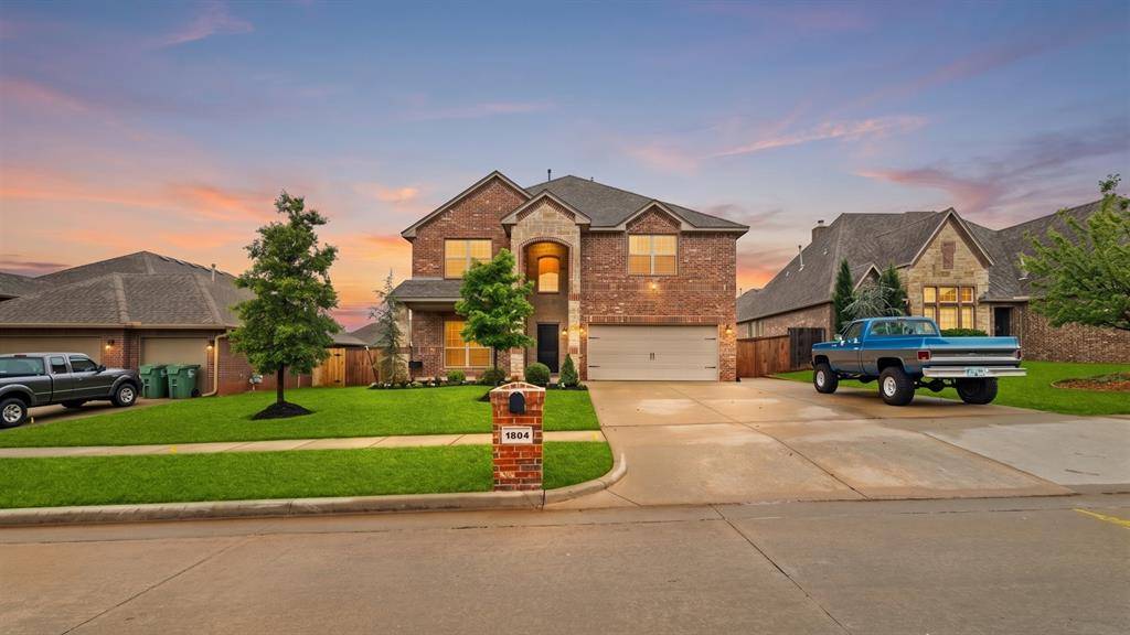 1804 Flagman ST, Yukon, OK 73099